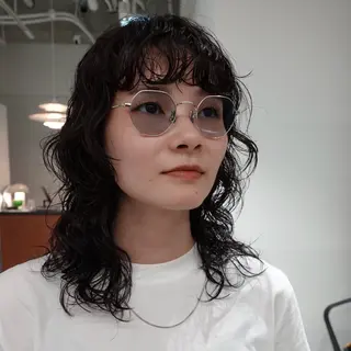 セミロング パーマ ヘアアレンジ 🌐サトウ リョウ🌐のヘアスタイル