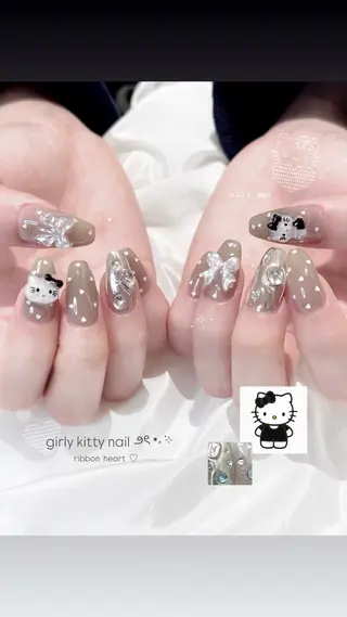 ネイル 𝗮𝗶𝗿𝗶 🌙のネイルデザイン