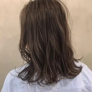 セミロング カラー アンニュイヘア🪽 ayumiのヘアスタイル
