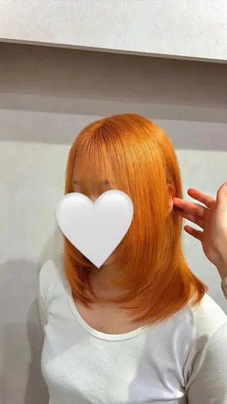 カラー Mejia Riseのヘアスタイル