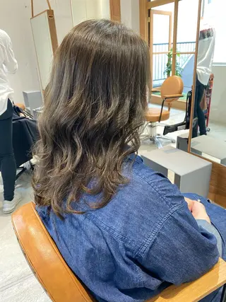 セミロング カラー 似合わせレイヤー 阿波座/ふじむらのヘアスタイル