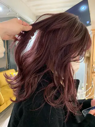 ミディアム カラー 本間 結衣のヘアスタイル
