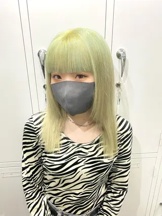 ミディアム カラー kai .のヘアスタイル