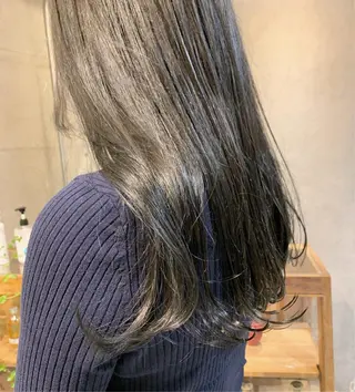 ロング カラー ヘアアレンジ kana .のヘアスタイル