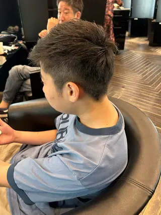 ショート 奥村 宏治のヘアスタイル
