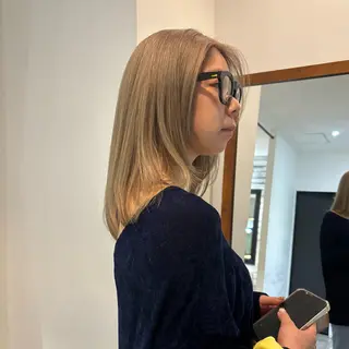 ミディアム カラー 的場 莉音のヘアスタイル