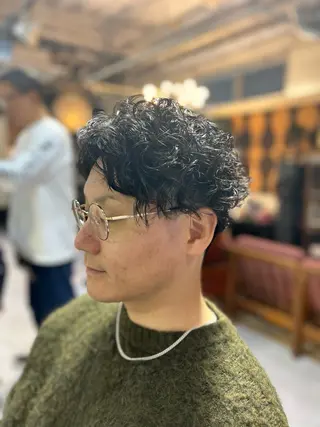 ミディアム パーマ メンズ 河原 卓司のヘアスタイル