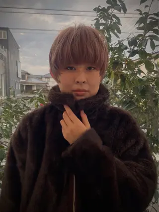 ショート カラー パーマ レイヤー/透明感 カラー　いくらまゆのヘアスタイル