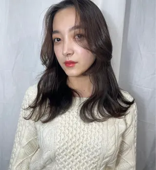 セミロング カラー ヘアアレンジ 髙塚碧🇰🇷 韓国ヘア🎗️のヘアスタイル