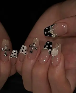 ネイル Lisa Nail Salonのネイルデザイン