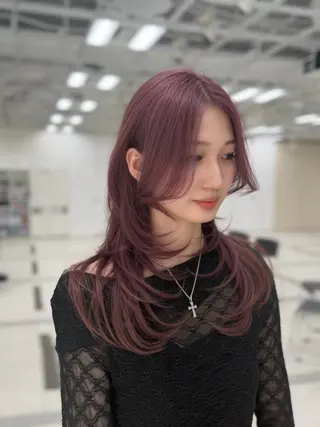 セミロング カラー レイヤー×艶髪特化 マネージャー安藤光司のヘアスタイル