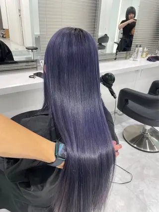 ロング カラー ラベンダー💜 グレージュ🩶のヘアスタイル