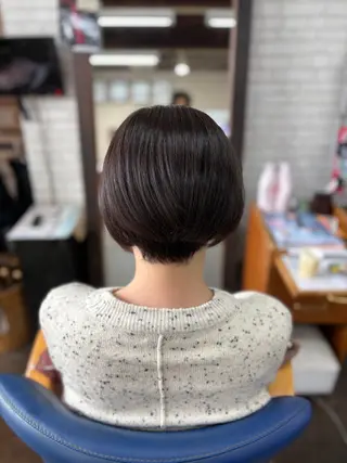ショート カラー 生駒のパーマ達人 FEELけんけんのヘアスタイル