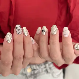 ネイル ロイ ネイルのネイルデザイン