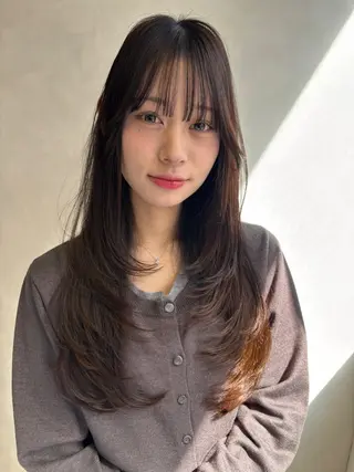 ロング カラー 🥇赤み消しカラー／ 髪質改善の匠🥇のヘアスタイル