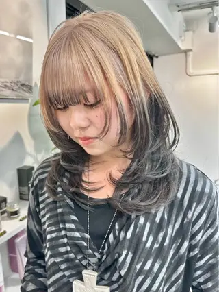 カラー ブリーチ/推しカラー Hanaのヘアスタイル