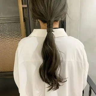 ロング カラー ヘアアレンジ 本間 結衣のヘアスタイル