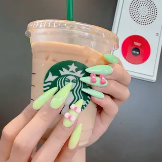 ネイル Lenie Nail Salonのネイルデザイン