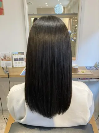 セミロング 【女性指名No.1】 西口直子のヘアスタイル