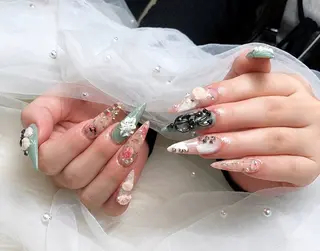 ネイル Julie NailSalonのネイルデザイン