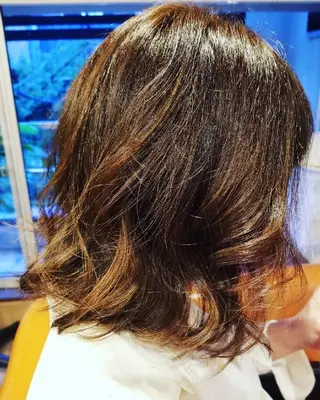 ミディアム カラー spa hair ark 富井直美のヘアスタイル