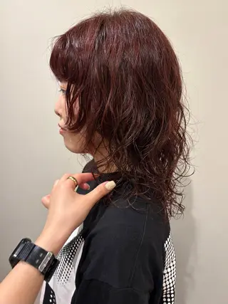 セミロング パーマ yumemiレイヤー ‎✴︎ 透明感カラーのヘアスタイル