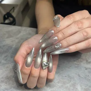 ネイル IROHA nail Ami🐊🎀のネイルデザイン