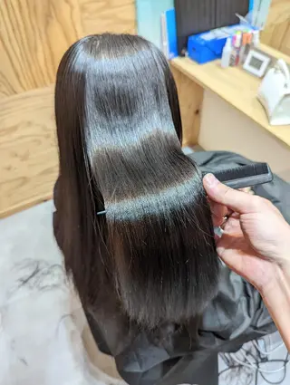 ロング 美髪矯正 キョウスケのヘアスタイル