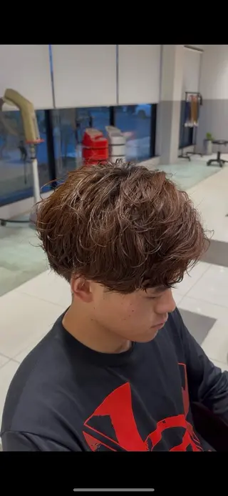 パーマ メンズ 目崎 丞のヘアスタイル
