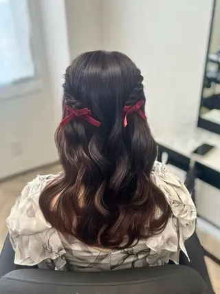 ロング ヘアアレンジ 𝒎𝒐𝒆🩰 名駅/ヘアメ/暖色♡のヘアスタイル