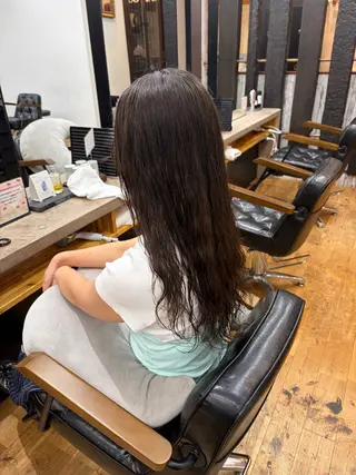 ロング パーマ 金田 紗来のヘアスタイル