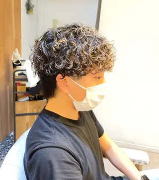 パーマ メンズ siie ヤギのヘアスタイル