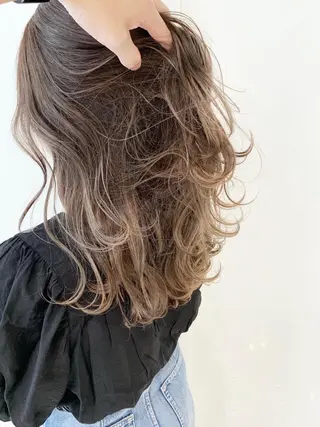 セミロング カラー ヘアアレンジ 【公式】amble luxe池袋東口🩷のヘアスタイル