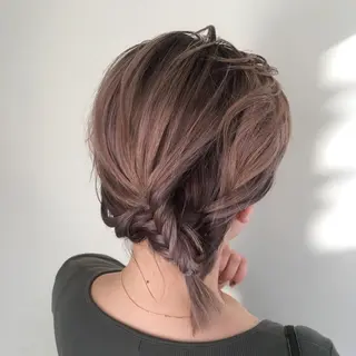 ショート カラー ヘアアレンジ KONOMI スタイリストのヘアスタイル