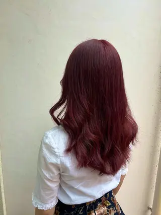 ミディアム 🩷艶カラー 🧡💛リサ🫧のヘアスタイル