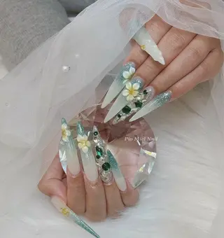 ネイル HANA 長さだしのネイルデザイン