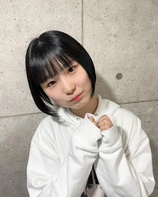 ショート カラー ブリーチ/推しカラー moe🐰🌷のヘアスタイル
