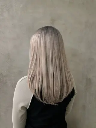 ロング カラー 艶髪/透明感カラー ヤマダモモカのヘアスタイル