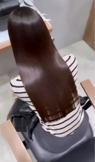 ロング 髪質改善 もー髪で悩ませないのヘアスタイル