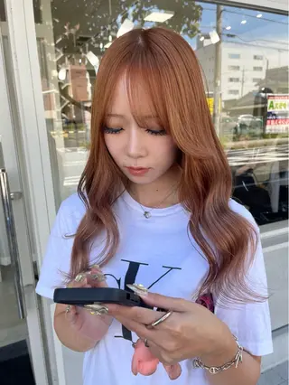 ロング カラー 長山 茉白のヘアスタイル