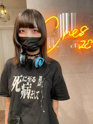 セミロング カラー ナチュラル透明感🌱 小山美樹子のヘアスタイル