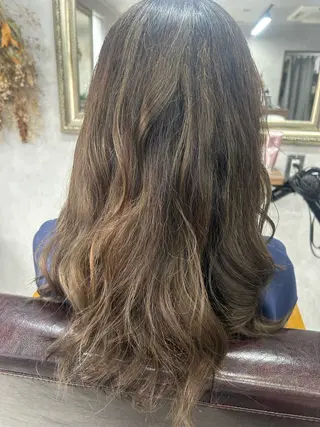 ロング カラー Lien 深井店のヘアスタイル