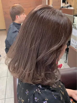 ミディアム レイヤー/艶髪カラー 森本くるみのヘアスタイル