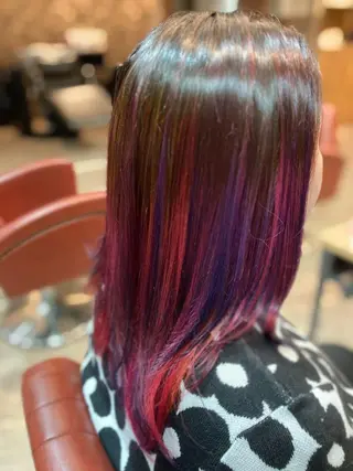 ミディアム カラー ERIKO Tのヘアスタイル