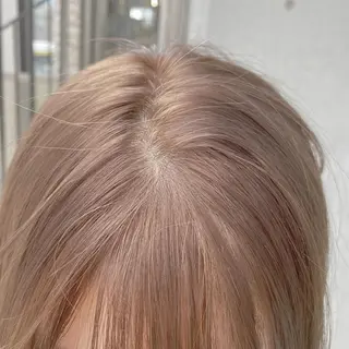 ミディアム カラー ヘアアレンジ ブリーチダブルカラー 元町三宮/三ノ宮のヘアスタイル