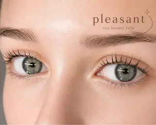 マツエク・マツパ pleasant アユのマツエク・マツパデザイン