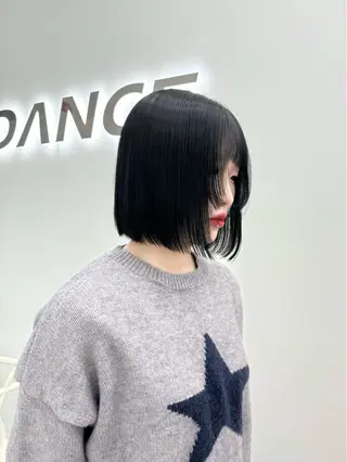 ショート カラー ヘアアレンジ 縮毛矯正🤍 ボブ/ HIKARIのヘアスタイル