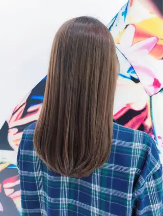 ロング パーマ 趙 英来のヘアスタイル