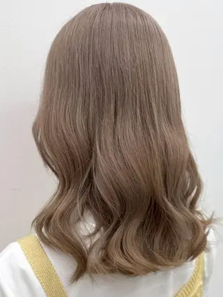ミディアム 幕田 希耀美のヘアスタイル