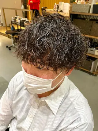 ショート パーマ メンズ unopulir 景山　凌のヘアスタイル